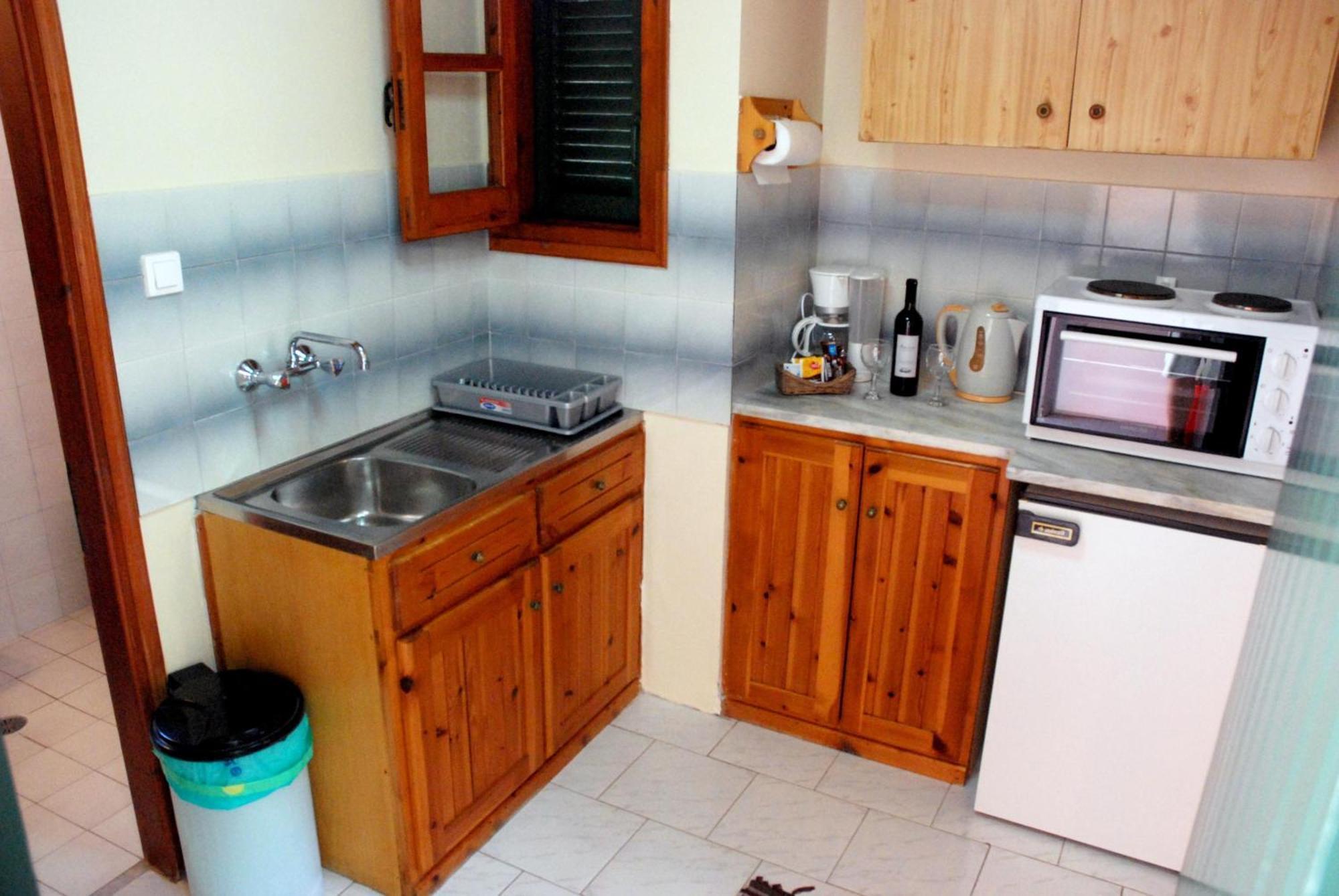 Kiki Apartments Paleokastritsa Buitenkant foto
